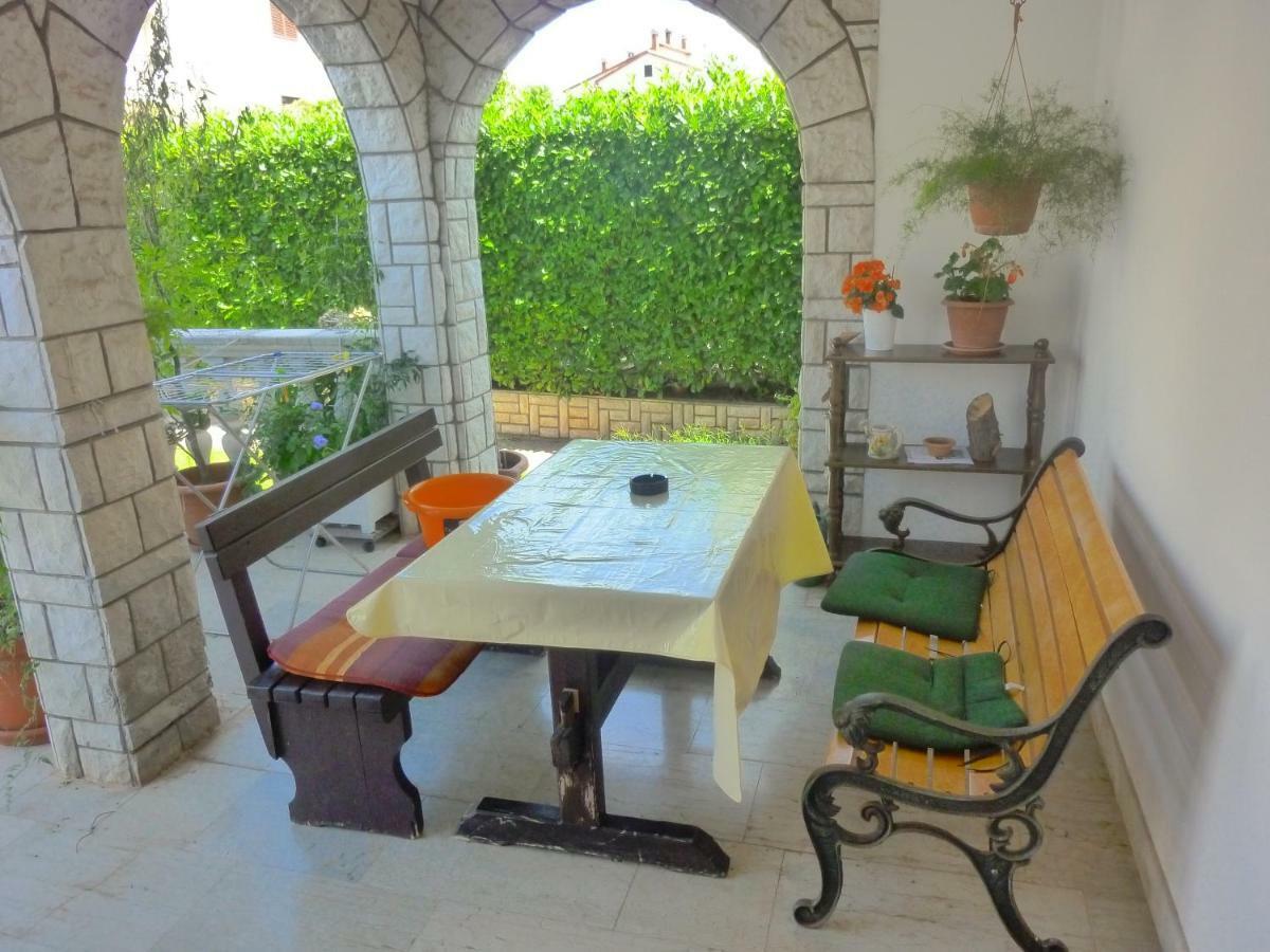 روفينج Studio Apartment Ozi المظهر الخارجي الصورة